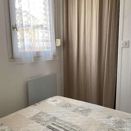 T2 Au Coeur Du Village Avec Garage, Balcon Ensoleille Et Wifi A Balaruc-les-bains. - Fr-1-553-183 *