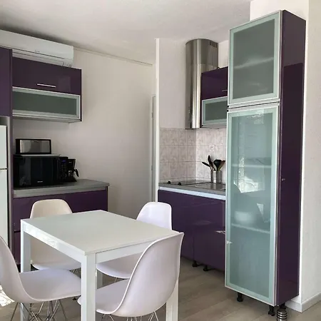 T2 Au Coeur Du Village Avec Garage, Balcon Ensoleille Et Wifi A Balaruc-les-bains. - Fr-1-553-183 * Balaruc-les-Bains