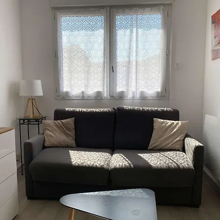 T2 Au Coeur Du Village Avec Garage, Balcon Ensoleille Et Wifi A Balaruc-les-bains. - Fr-1-553-183 Apartment *