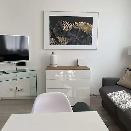 Daire T2 Au Coeur Du Village Avec Garage, Balcon Ensoleille Et Wifi A Balaruc-les-bains. - Fr-1-553-183 Balaruc-les-Bains